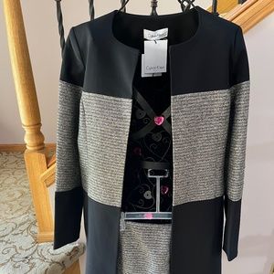 NWT, CALVIN KLEIN SKIRT SUITS, SZ.4 BLACK/GOLD/SILVER